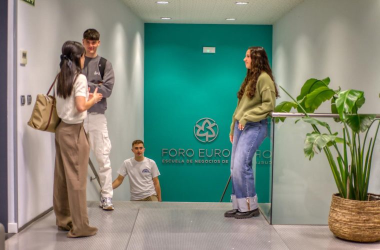Recepción de Foro Europeo, Escuela de Negocios de Navarra, en Cizur Menor
